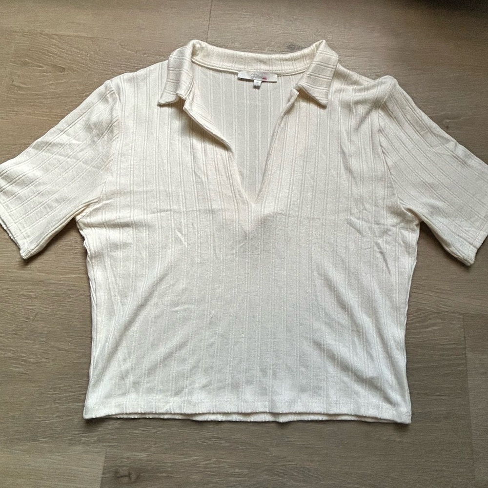 GoFashion Medium Cream Collared Blouse